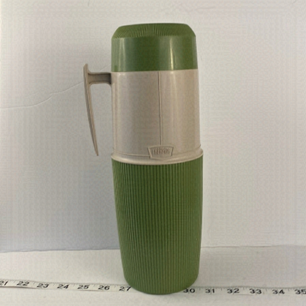 Vintage Thermos Narrow neck Glass Lined Large green cream handle ribbed 4 cups